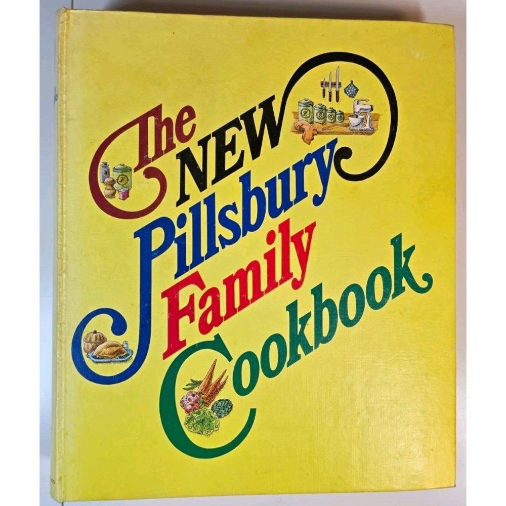 Vintage 1974 "The New Pillsbury Family Cookbook" Binder Edition